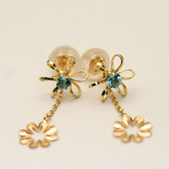 K10YGブルートパーズピアス